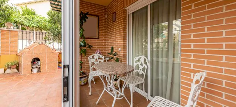 Adding Porch Enclosures To Your Home in Kingston, Ontario